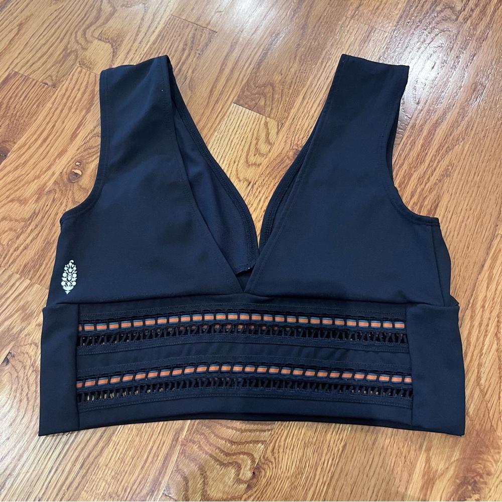 Free People Black Ascend Crop Tank Size Medium - Picture 2 of 5